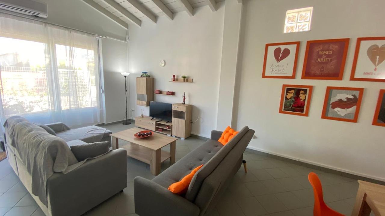 Patras Romeο House公寓 外观 照片
