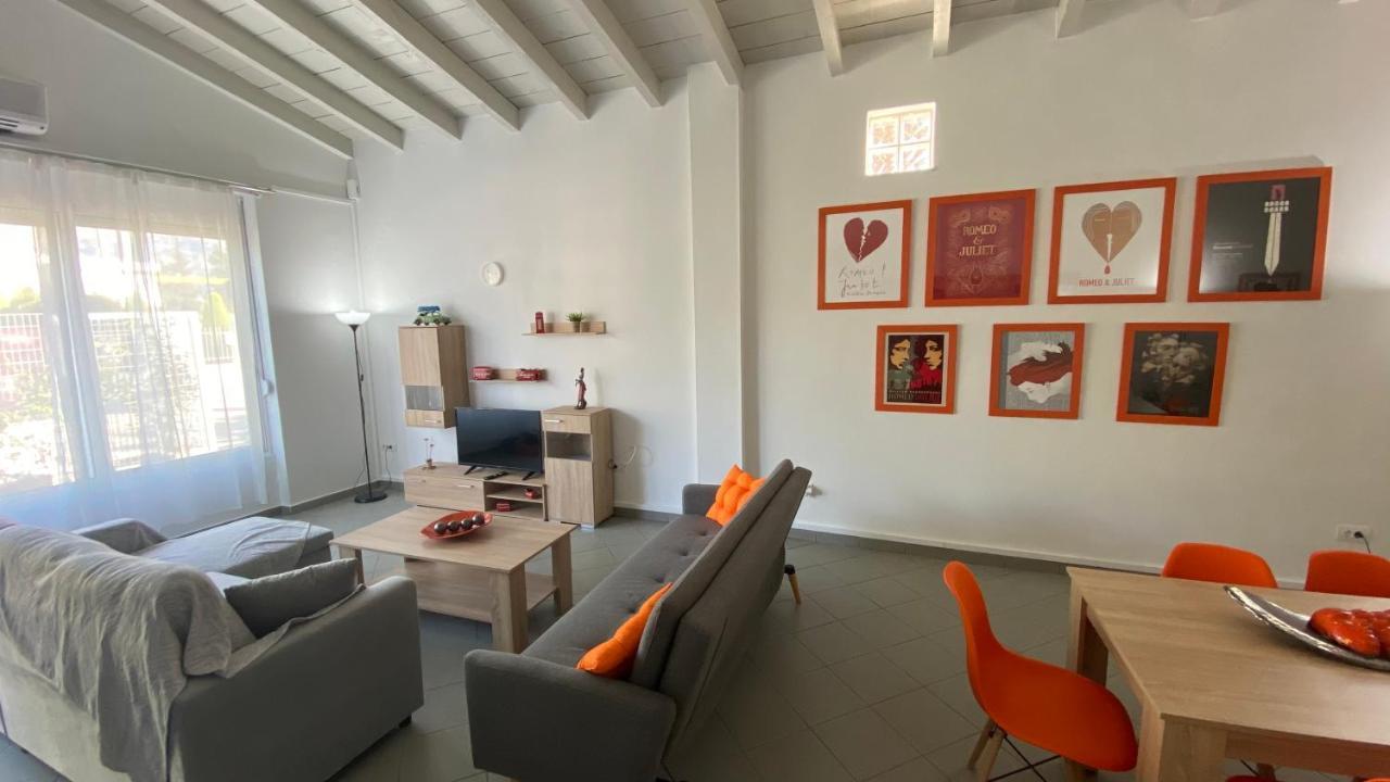 Patras Romeο House公寓 外观 照片
