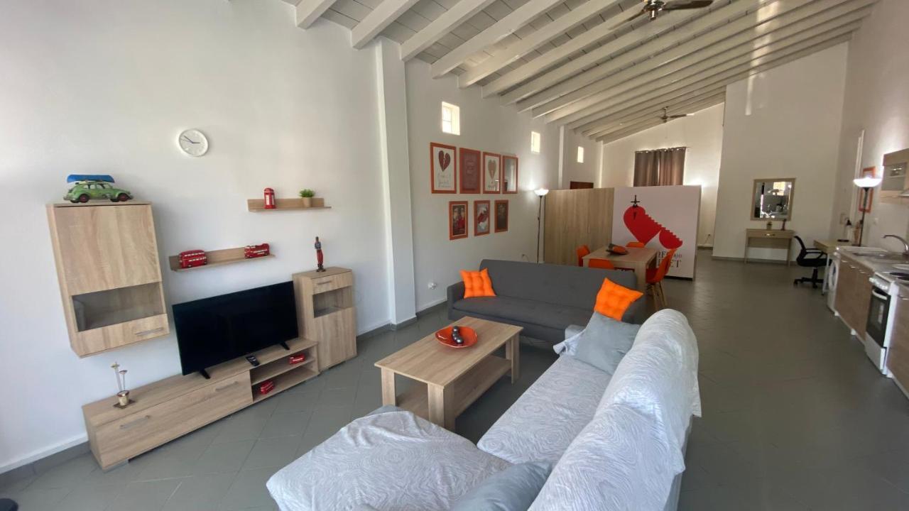 Patras Romeο House公寓 外观 照片